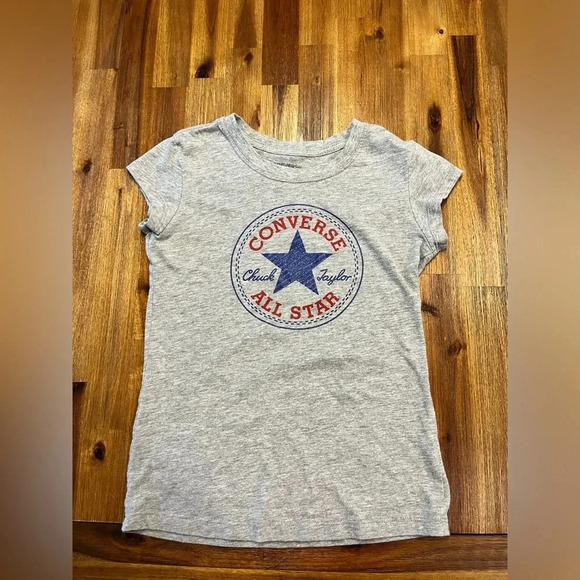 3/$15 Girls Converse Chuck Taylor gray short sleeved t-shirt size M (10-12) - Picture 1 of 4